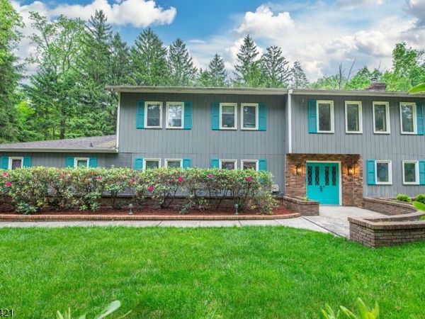 181 Center Grove Rd, Randolph, NJ 07869