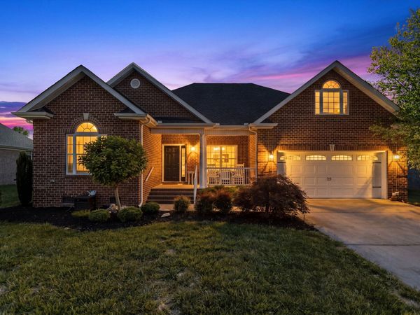 103 Daffodil Dr , Tullahoma, TN 37388