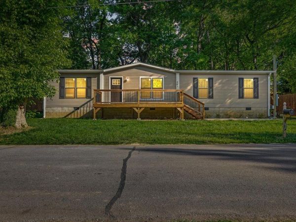 403 W Bank Street , Athens, TN 37303