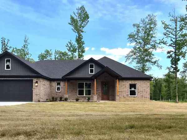 6708 N. Detonti Road, Bauxite, AR 72011