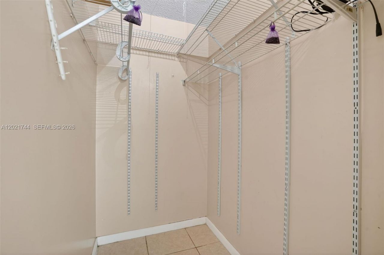 2000 Atlantic Shores Blvd , Unit 120, Hallandale Beach, FL 33009 Photo
