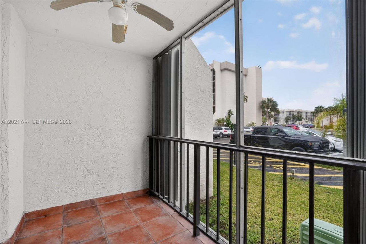 2000 Atlantic Shores Blvd , Unit 120, Hallandale Beach, FL 33009 Photo