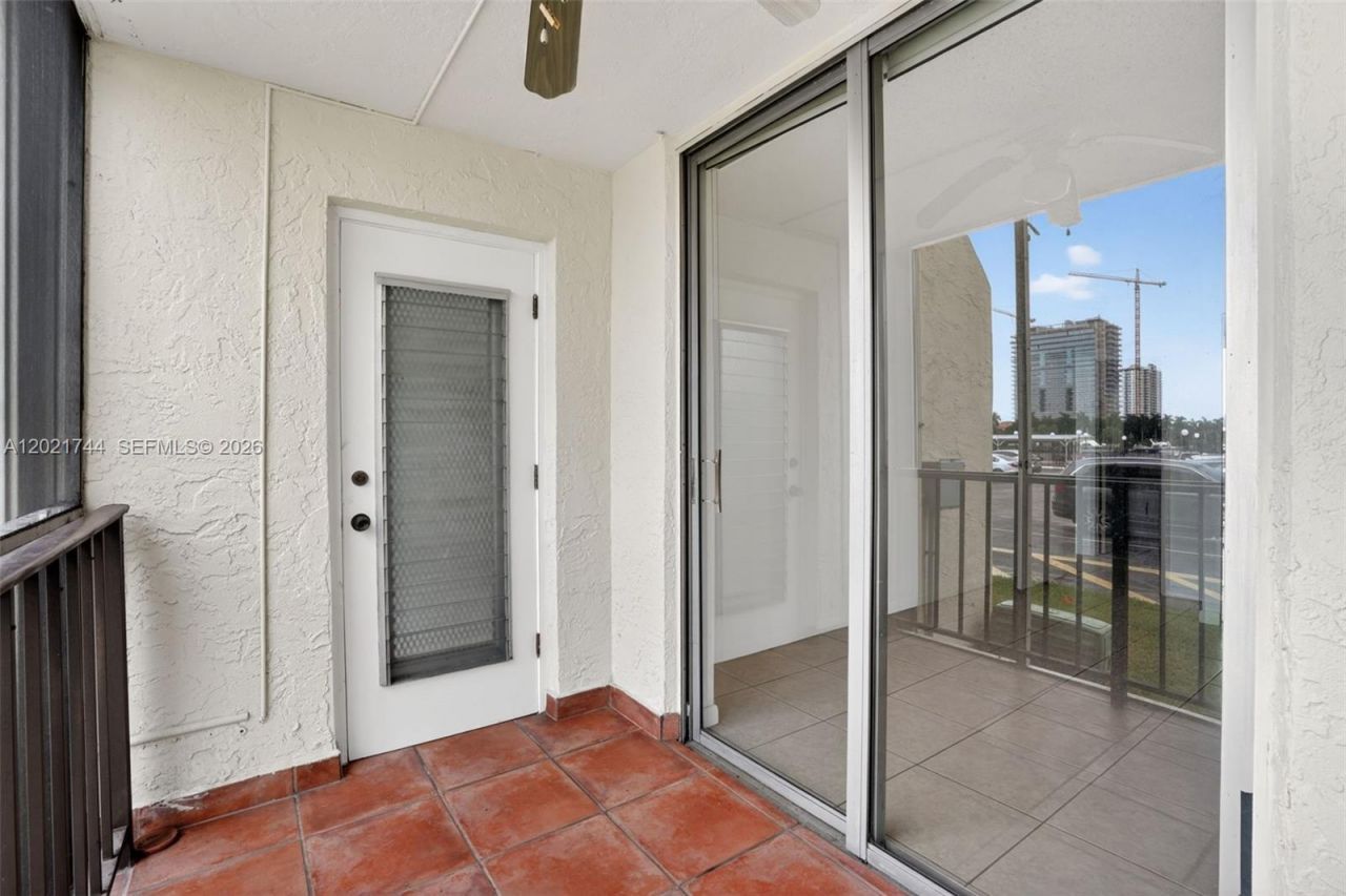 2000 Atlantic Shores Blvd , Unit 120, Hallandale Beach, FL 33009 Photo