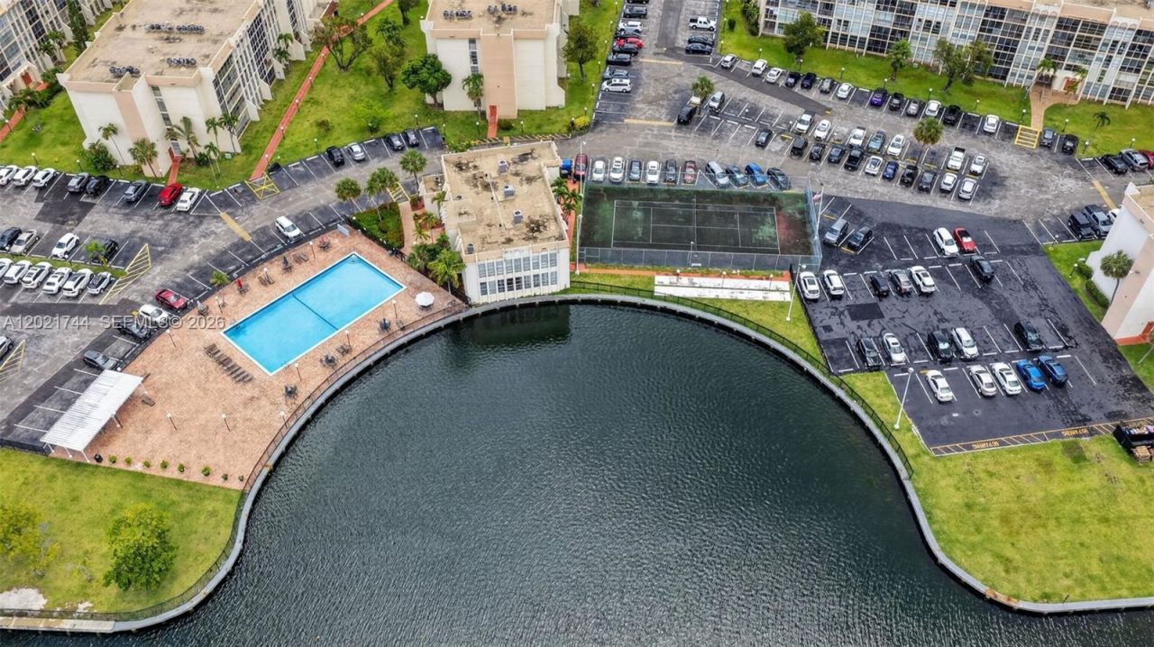 2000 Atlantic Shores Blvd , Unit 120, Hallandale Beach, FL 33009 Photo