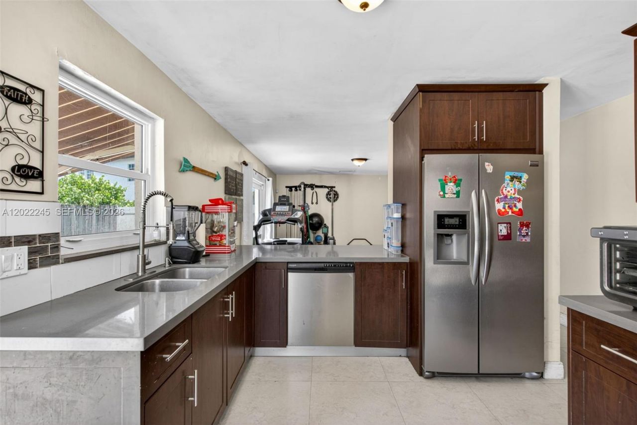 15530 SW 59th St , Miami, FL 33193 Photo