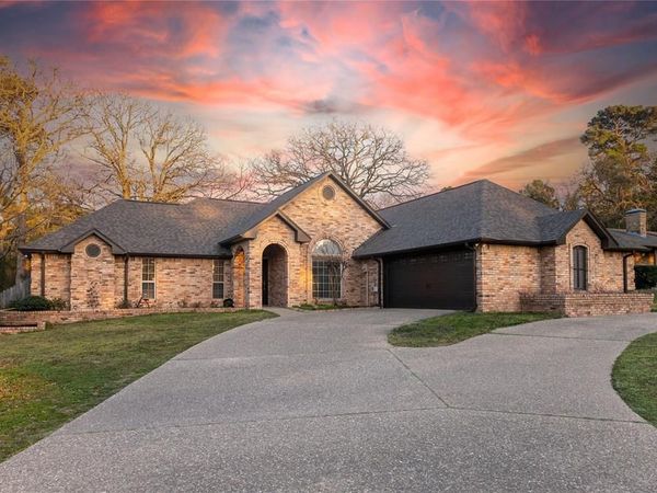329 Hideaway Lane E, Hideaway, TX 75771
