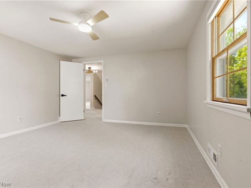 2056 Laurel Hill Drive, South Euclid, OH 44121 Photo 19