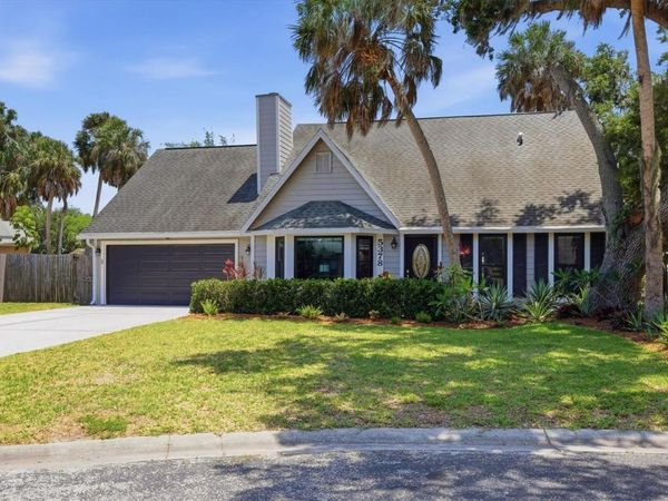 5378 SARAPOINTE COURT , SARASOTA, FL 34232