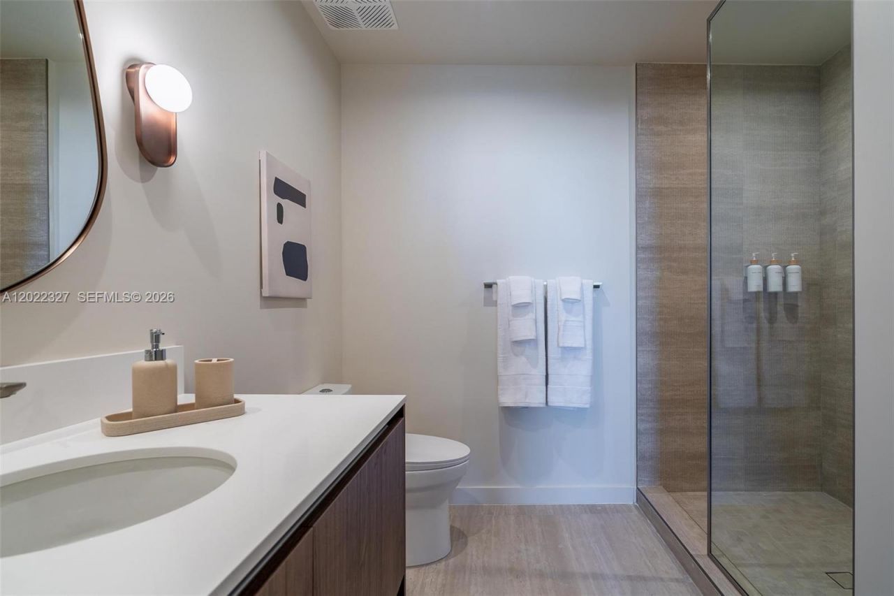 1611 SW 2nd Ave, Unit 817, Miami, FL 33129 Photo