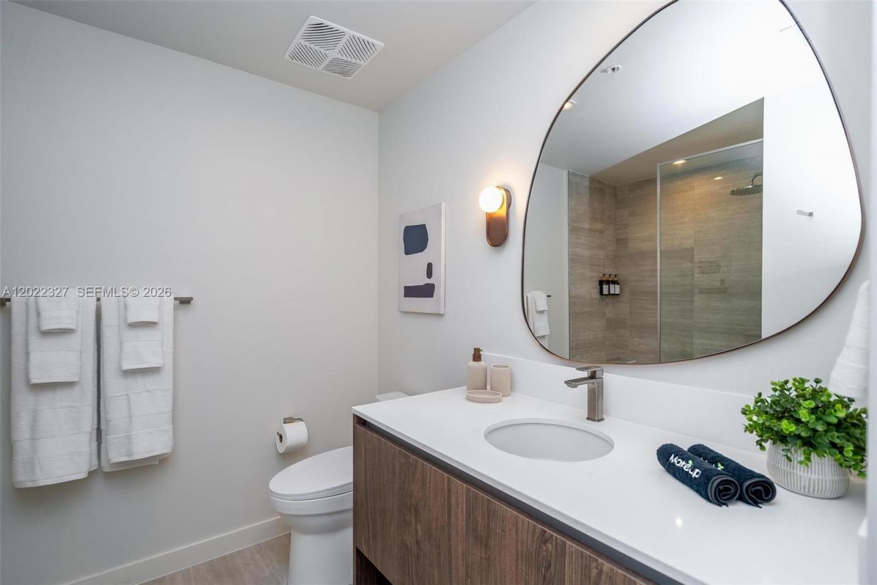 1611 SW 2nd Ave, Unit 817, Miami, FL 33129 Photo