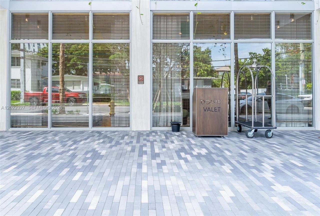 1611 SW 2nd Ave, Unit 817, Miami, FL 33129 Photo