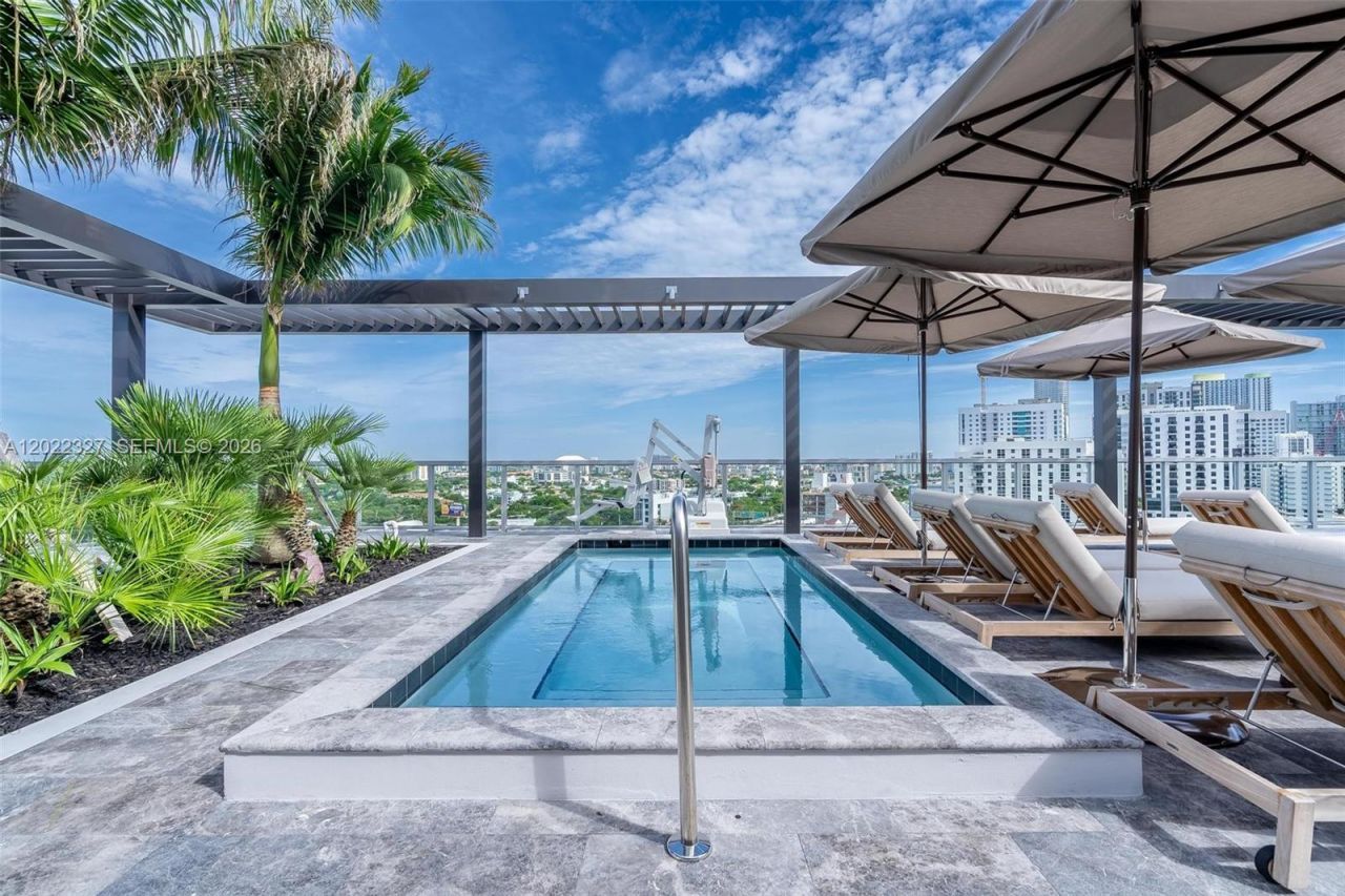 1611 SW 2nd Ave, Unit 817, Miami, FL 33129 Photo