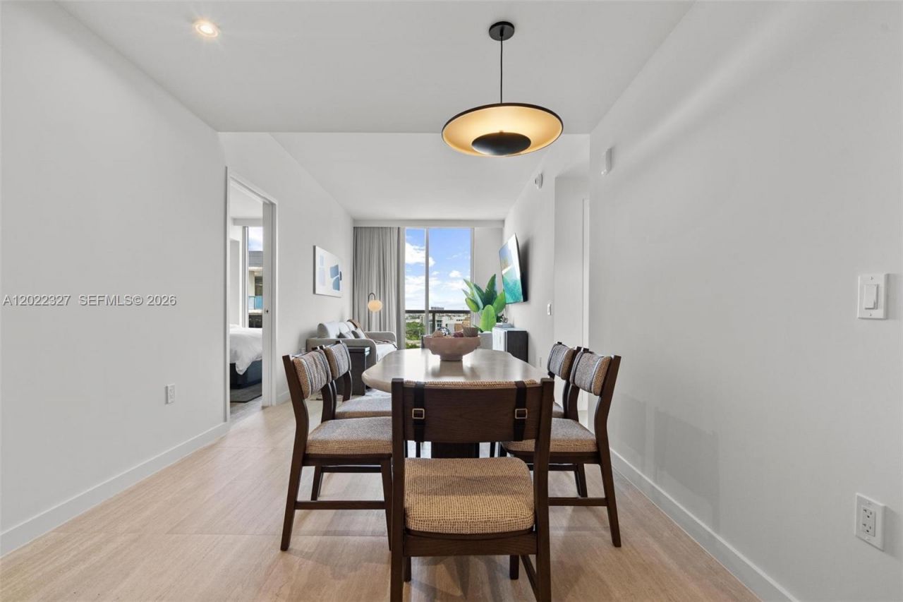 1611 SW 2nd Ave, Unit 817, Miami, FL 33129 Photo