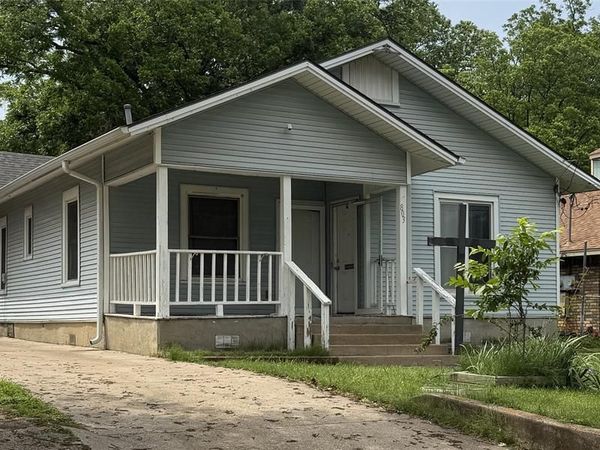 803 S Vernon Avenue , Dallas, TX 75208