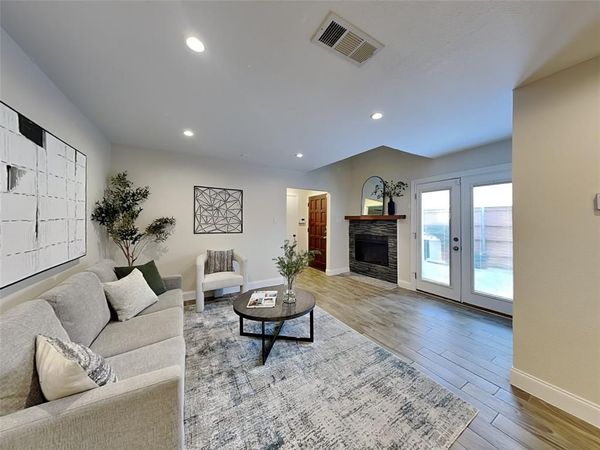 4220 Madera Road , Irving, TX 75038