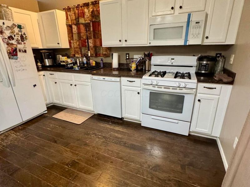 4041 Garrard Drive, Obetz, OH 43207 Photo 3