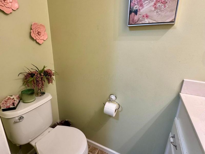 4041 Garrard Drive, Obetz, OH 43207 Photo 9