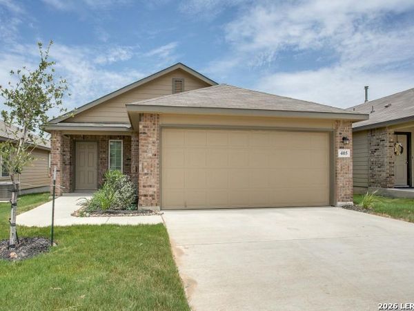 405 Middle Green, Floresville, TX 78114