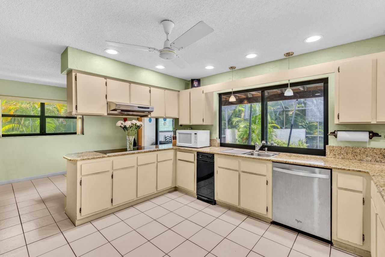 175 NW 84th Way, Coral Springs, FL 33071 Photo