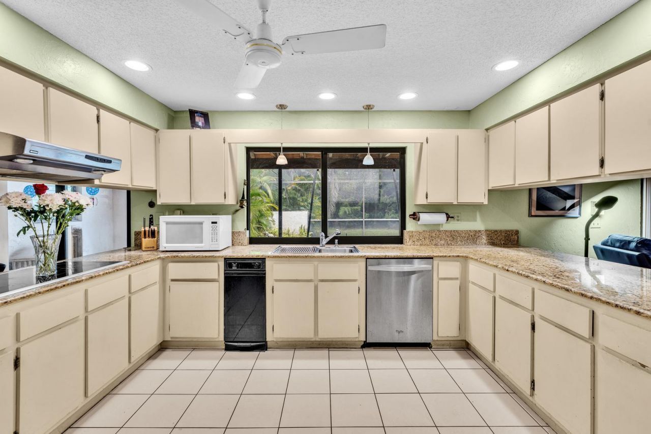 175 NW 84th Way, Coral Springs, FL 33071 Photo