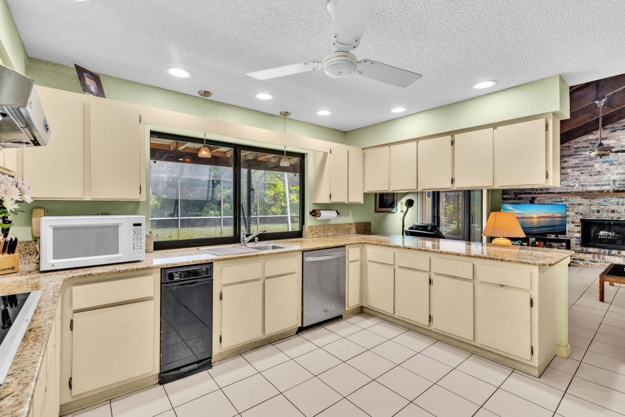 175 NW 84th Way, Coral Springs, FL 33071 Photo
