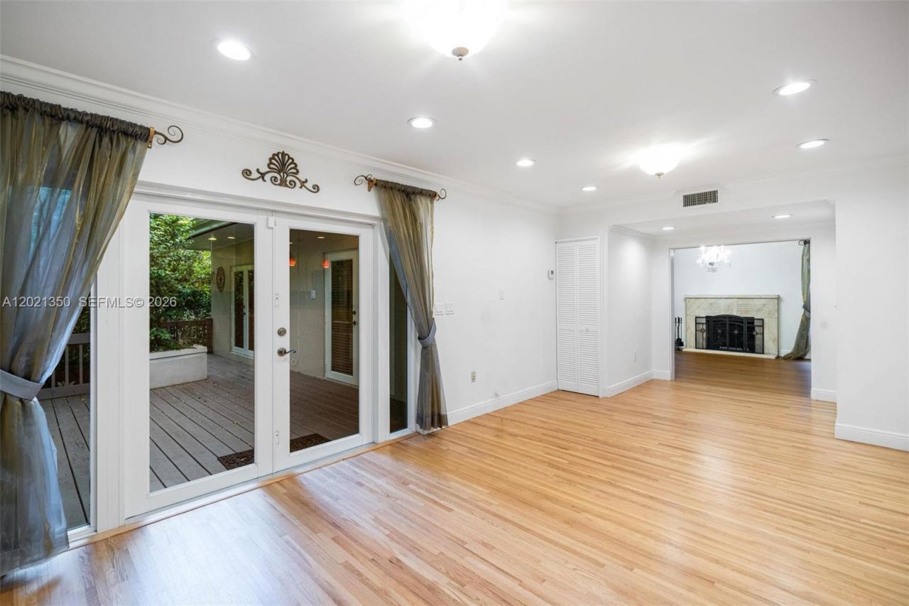 648 Sevilla Ave, Coral Gables, FL 33134 Photo