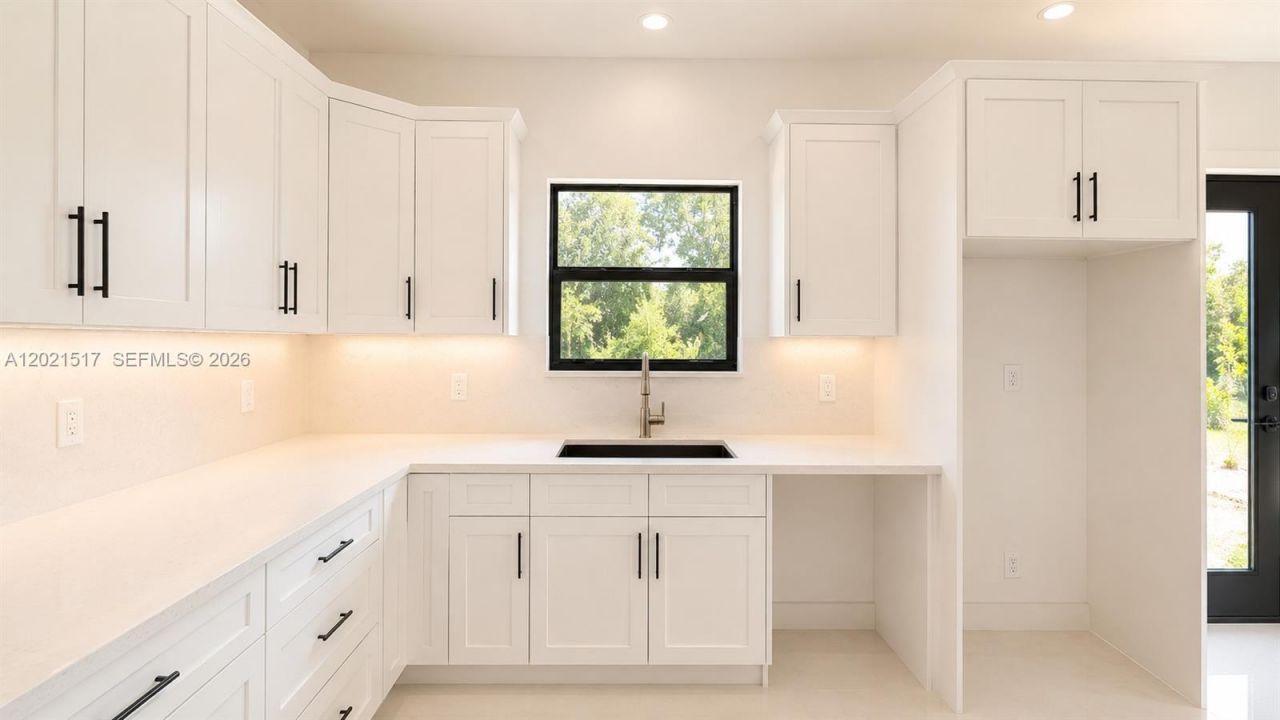 703 Long Island , Lehigh Acres, FL 33974 Photo