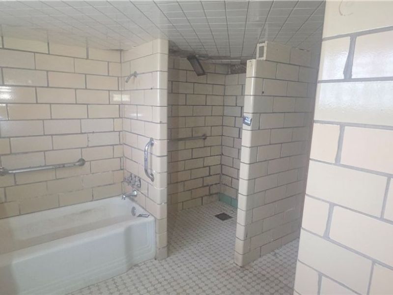 1966 Smithfield Street, Youngstown, OH 44509 Photo 5