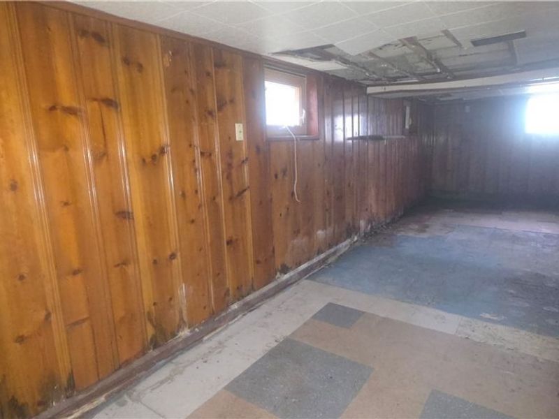1966 Smithfield Street, Youngstown, OH 44509 Photo 6