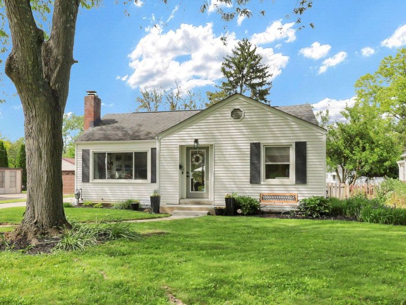 640 E Beaumont Road, Columbus, OH 43214 Photo 1