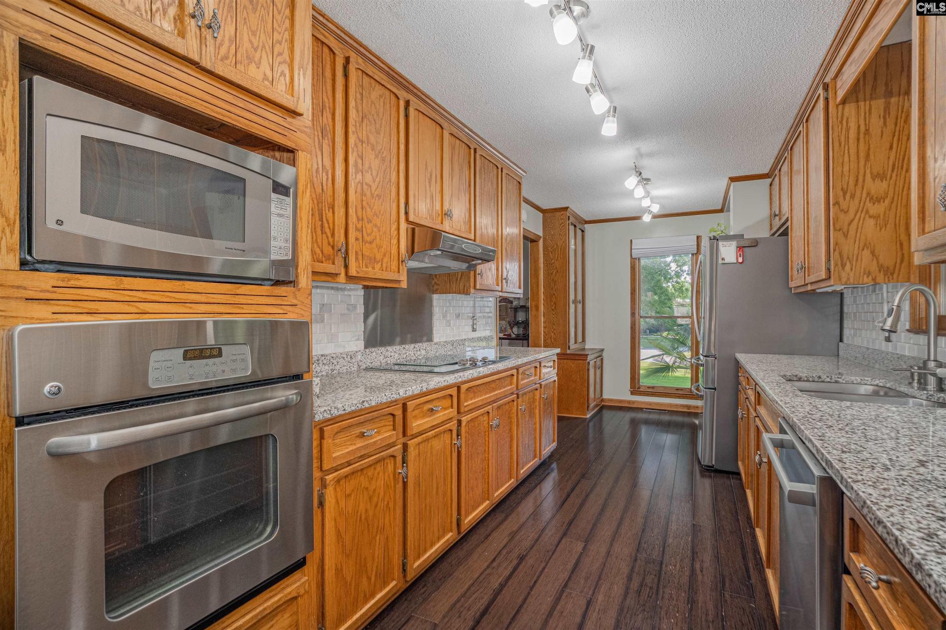 121 Ferry Drive  Photo 10