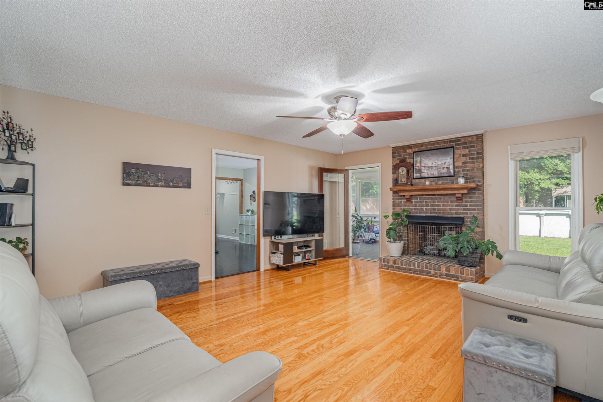 121 Ferry Drive  Photo 5