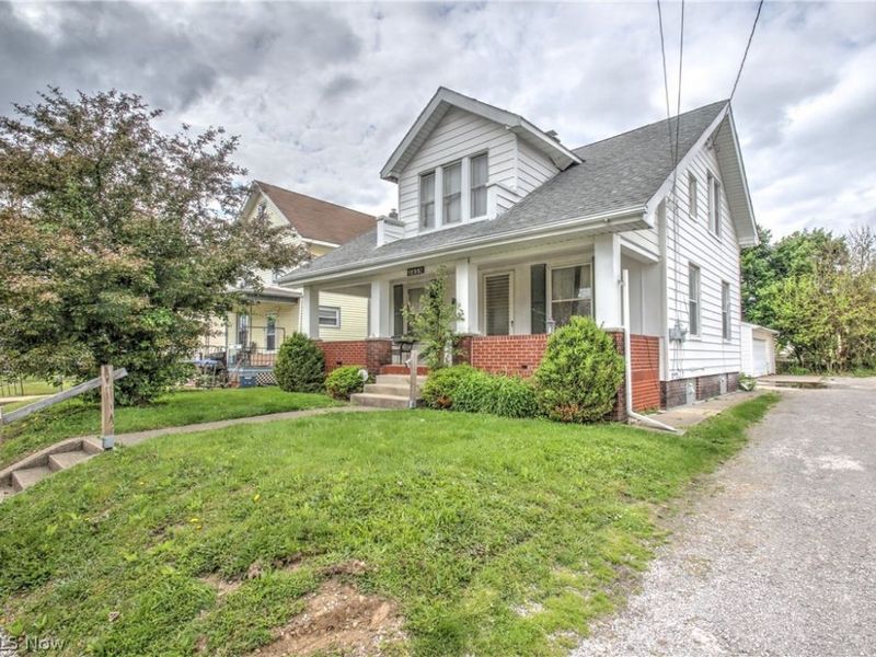 2829 8th Street NW, Canton, OH 44708 Photo 3