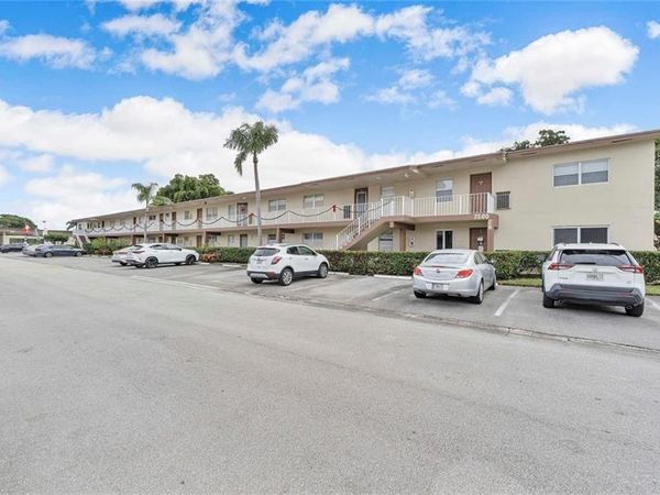 7300 NW 4th Place, Unit 105, Margate, FL 33063
