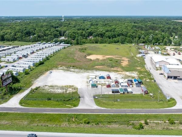 9.5+/- Acres N. Service Rd., Wright City, MO 63390