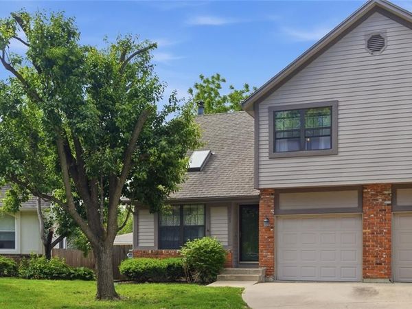 10023 W 86th Terrace, Overland Park, KS 66212