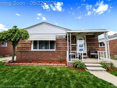 3928 Katherine Street, Dearborn Heights, MI 48125