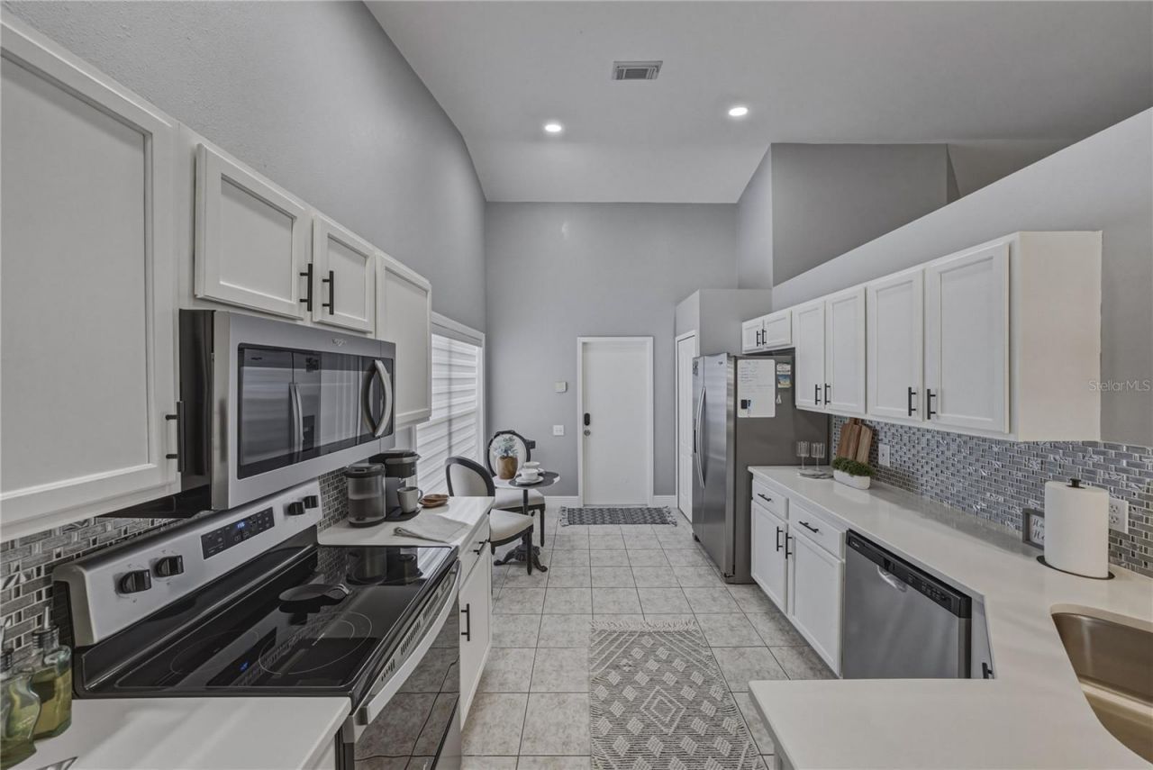4552 Steel Dust Lane , Lutz, FL 33559 Photo
