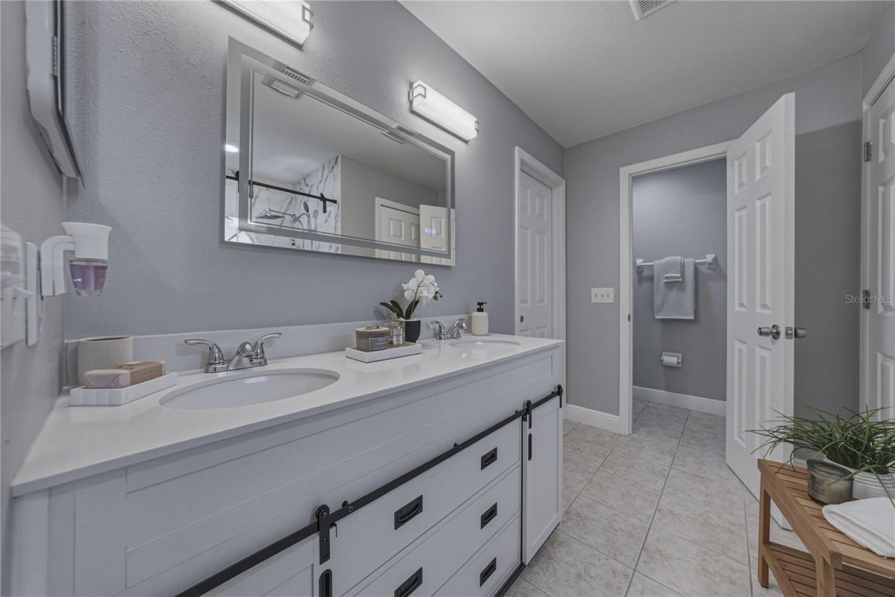 4552 Steel Dust Lane , Lutz, FL 33559 Photo