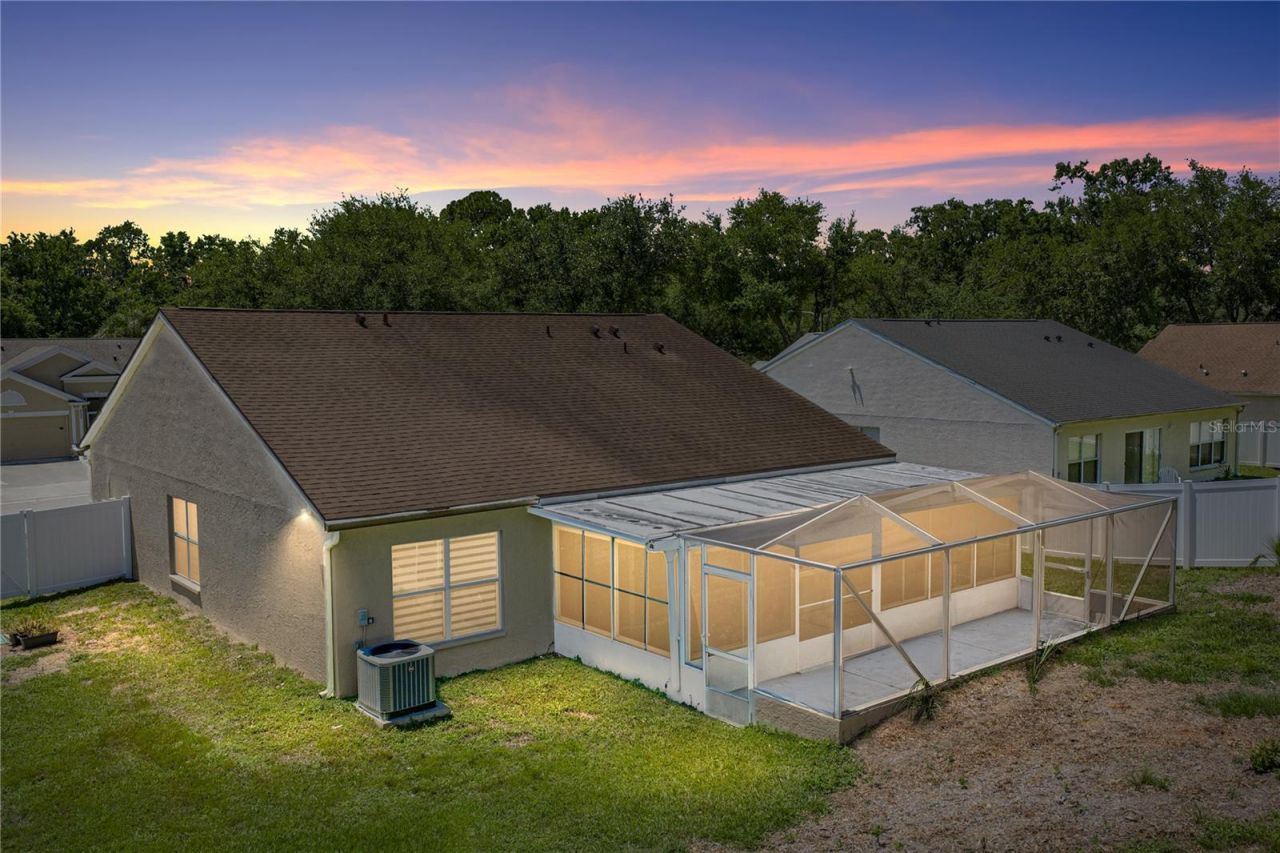 4552 Steel Dust Lane , Lutz, FL 33559 Photo