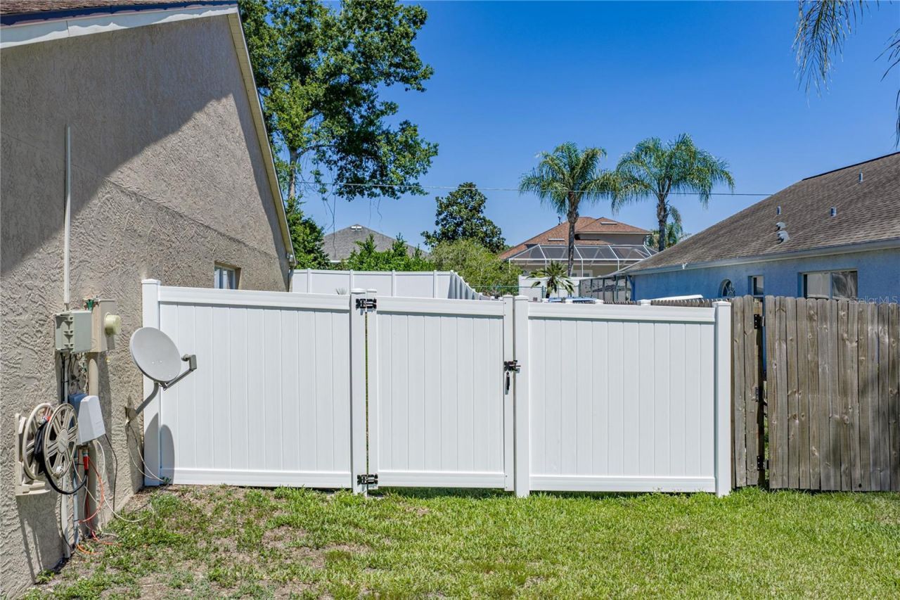 4552 Steel Dust Lane , Lutz, FL 33559 Photo
