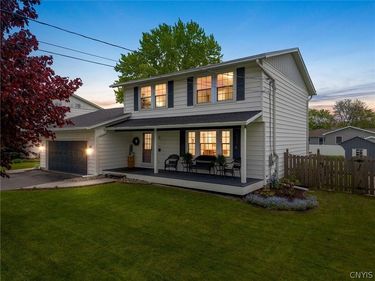 4926 Driftwood Drive, Liverpool, NY 13088