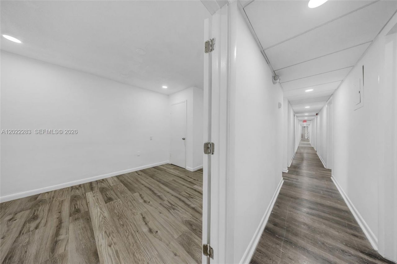 7550 W 2nd Ct , Hialeah, FL 33014 Photo
