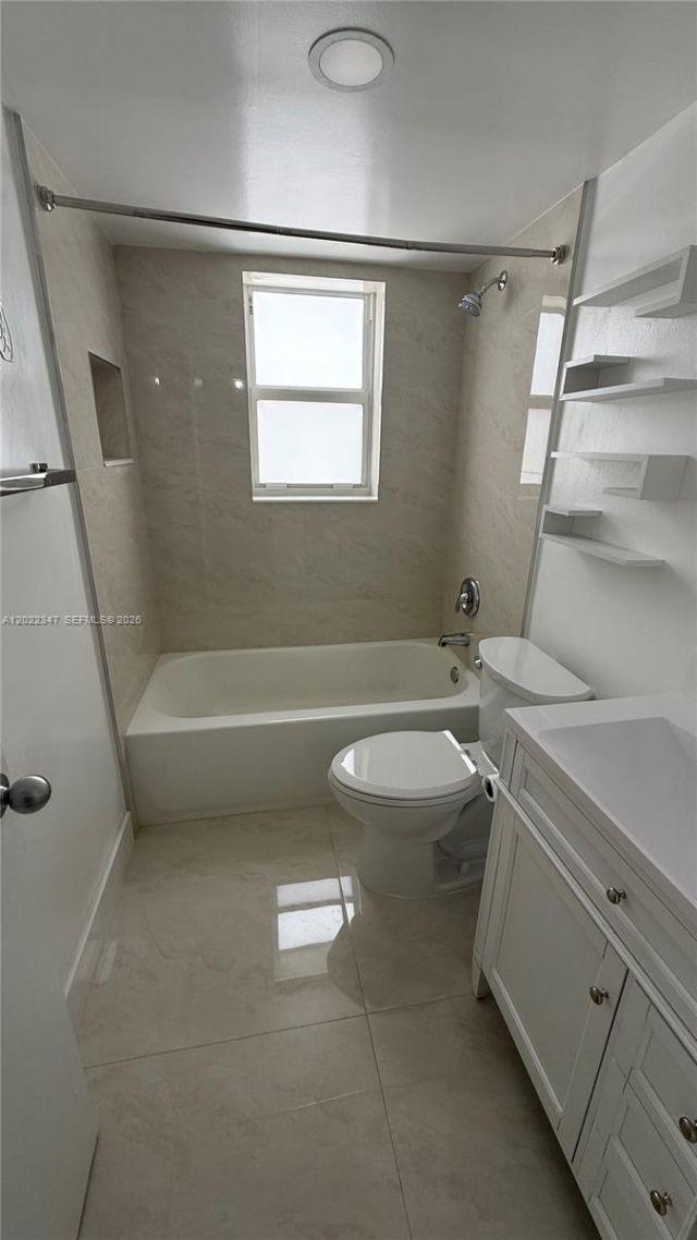 1725 W 60th St, Unit F322, Hialeah, FL 33012 Photo