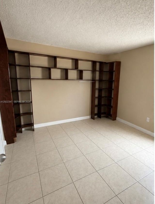 1725 W 60th St, Unit F322, Hialeah, FL 33012 Photo