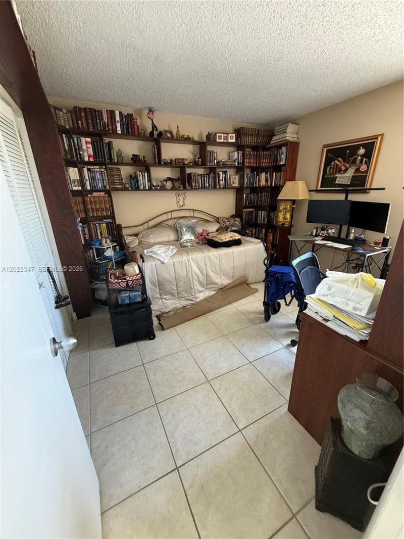 1725 W 60th St , Unit F322, Hialeah, FL 33012 Photo