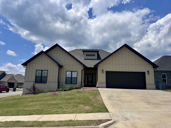 746 Karah Avery Ave, Rogersville, AL 35652