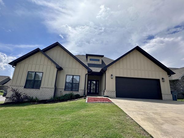 746 Karah Avery Ave, Rogersville, AL 35652