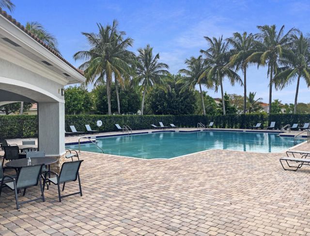 3022 Laurel Ridge Circle, Riviera Beach, FL 33404 Photo