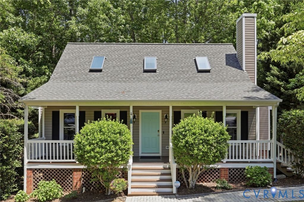 7531 Secretariat Drive, Midlothian, VA 23112 Main Photo